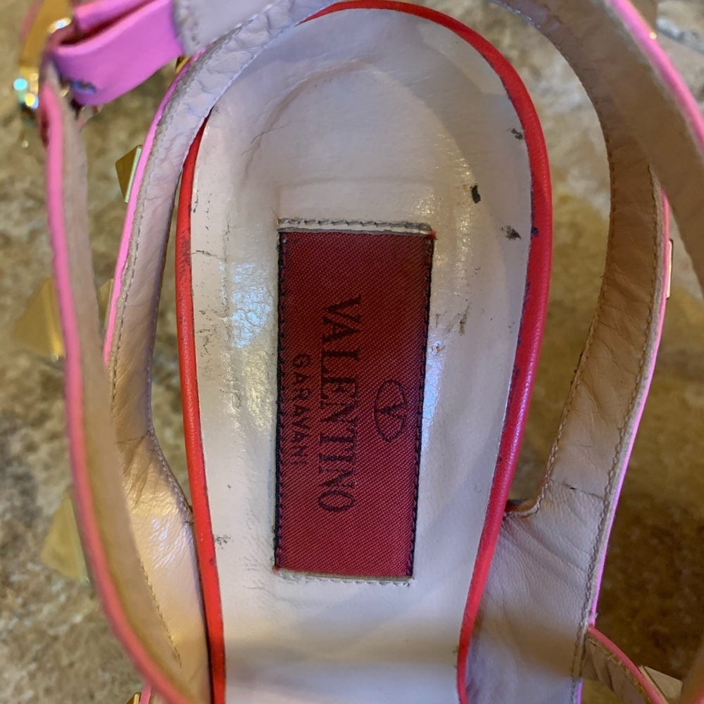 Valentino Rockstud RARE heels - Picture 4 of 8